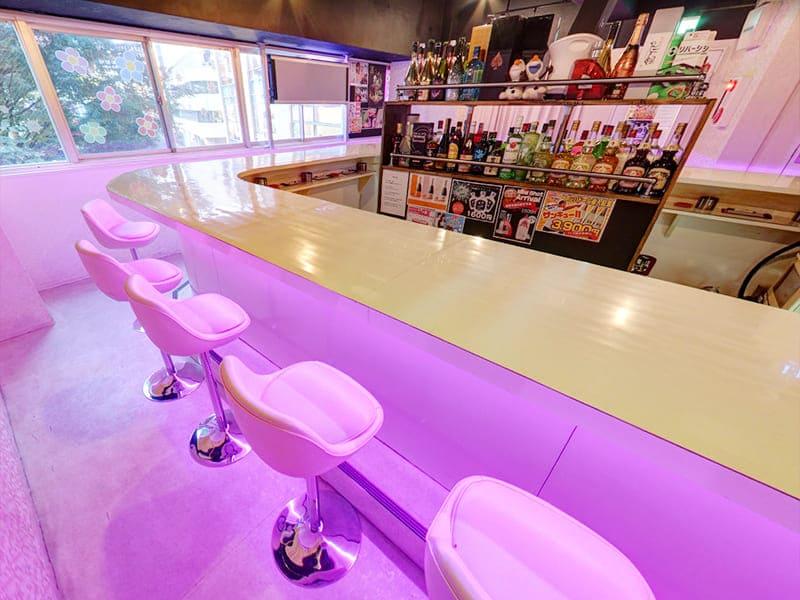 GIRLS BAR nino（ニノ）の店内