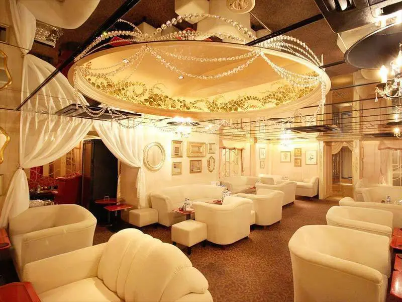 Lounge Bacchus（ラウンジバッカス）の写真2