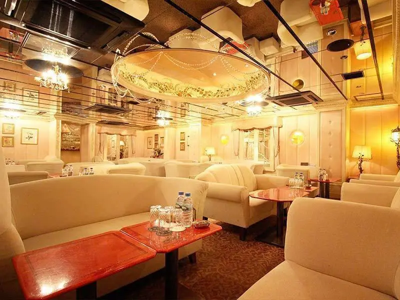 Lounge Bacchus（ラウンジバッカス）の写真3